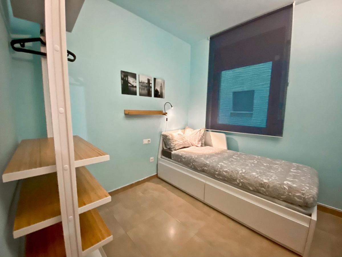 Urban Manresa-City Center Apartment With Balcony Kültér fotó