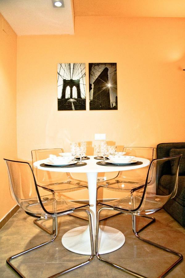 Urban Manresa-City Center Apartment With Balcony Kültér fotó