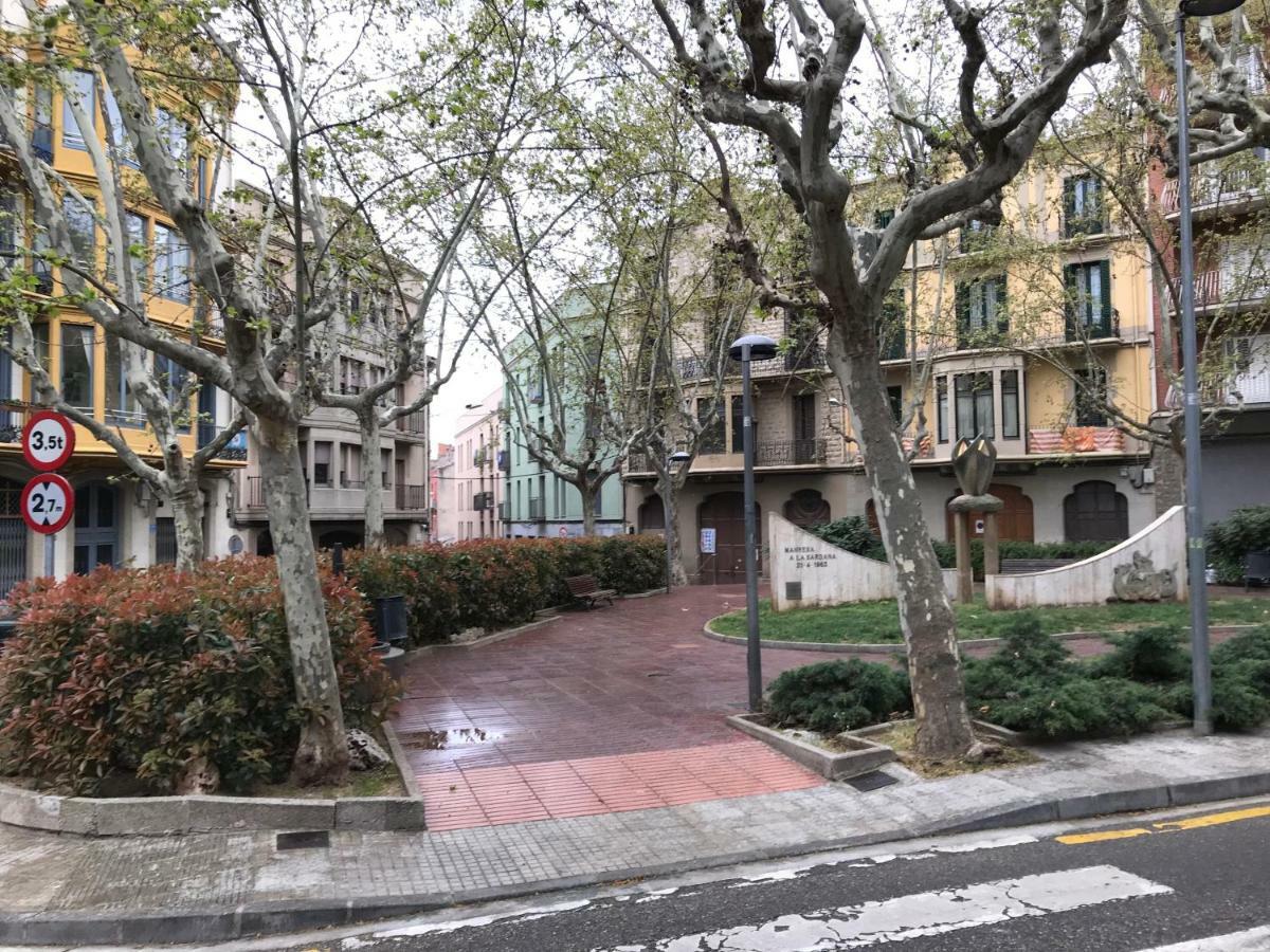 Urban Manresa-City Center Apartment With Balcony Kültér fotó